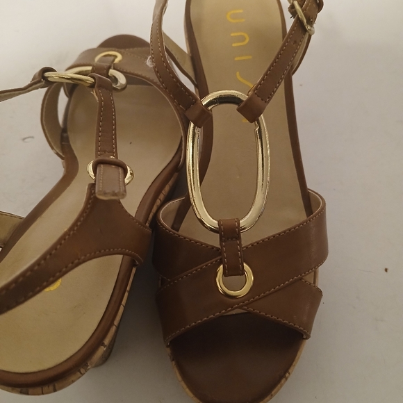 Women's handbags,shoes, - Picture 7 of 8